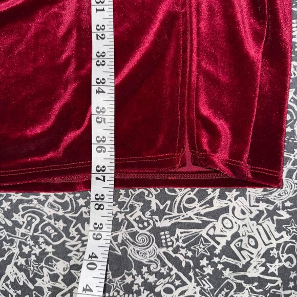 Misty Rose ruched velvet midi dress deep wine red - Picture 4 of 5